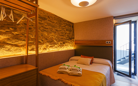 Dormitorio 3 (escaleras afuera con acceso a piscina)