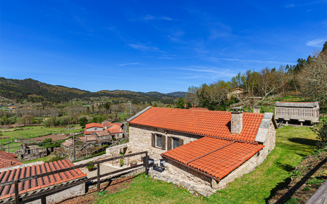 Diferentes escaleras unen los diferentes niveles