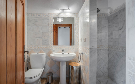 Private bathroom for each bedroom