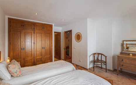 Bedroom 1: twin bedded room