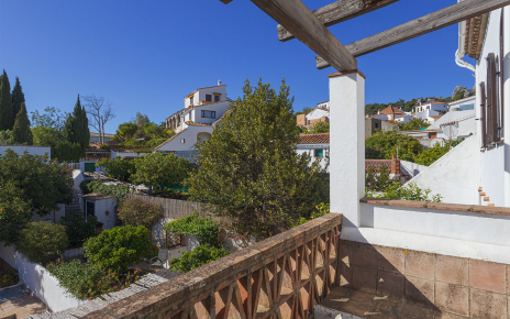 Second floor terrace