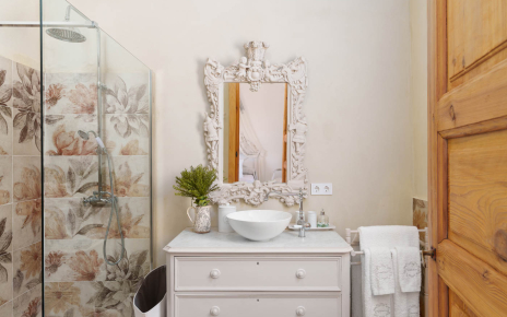 En suite facilities bedroom 3