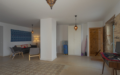 Living space on the mid-level