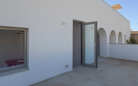 Bedroom 3 and 4 share this terrace