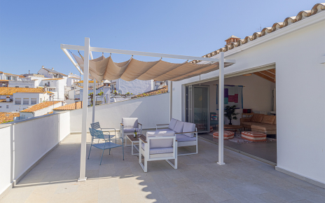 Upper floor terrace with chill-out area