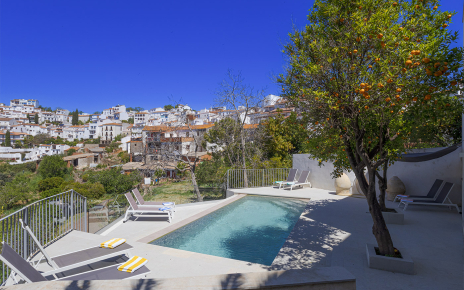 On the edge of Gaucin with vibrant village views