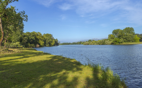 La playa fluvial está a 10 km de la casa 