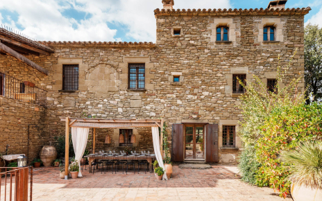 A beautiful 16th century property