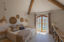 Attic en suite bedroom
