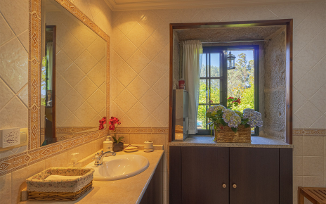 Ground floor bathroom