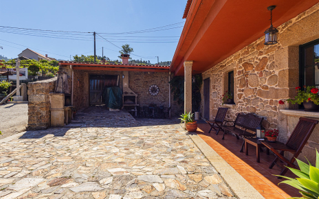 Barbecue area with door to kitchen