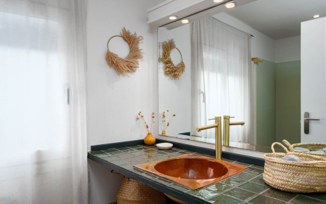 Bathroom on first floor