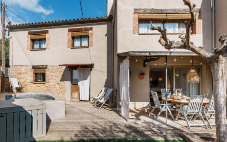Main door (left) and access from living area to pergola