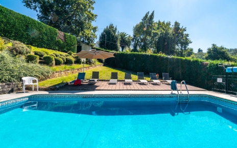 Excellent privacy here despite being so close to town